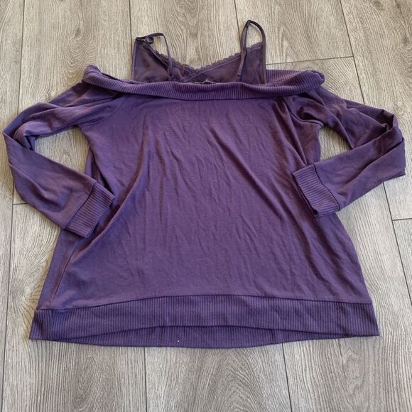 Lane Bryant woman’s shirt NWOT - Picture 2 of 4